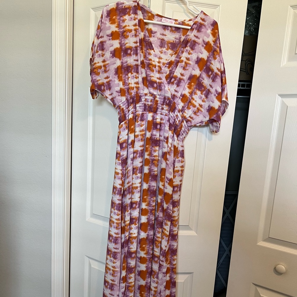 Woman’s Large Maxi Dress!
